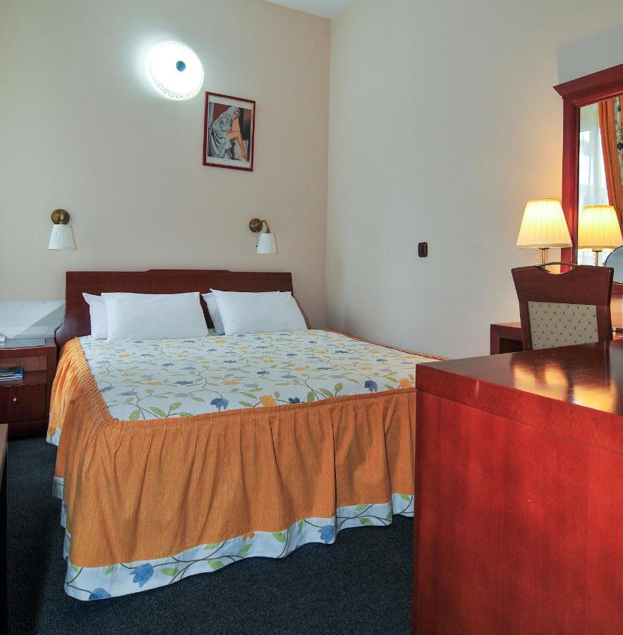 Hotel Montenegrino Tivat Zewnętrze zdjęcie