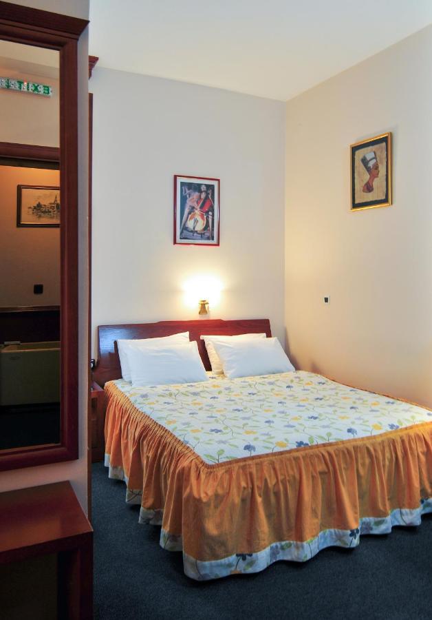 Hotel Montenegrino Tivat Zewnętrze zdjęcie