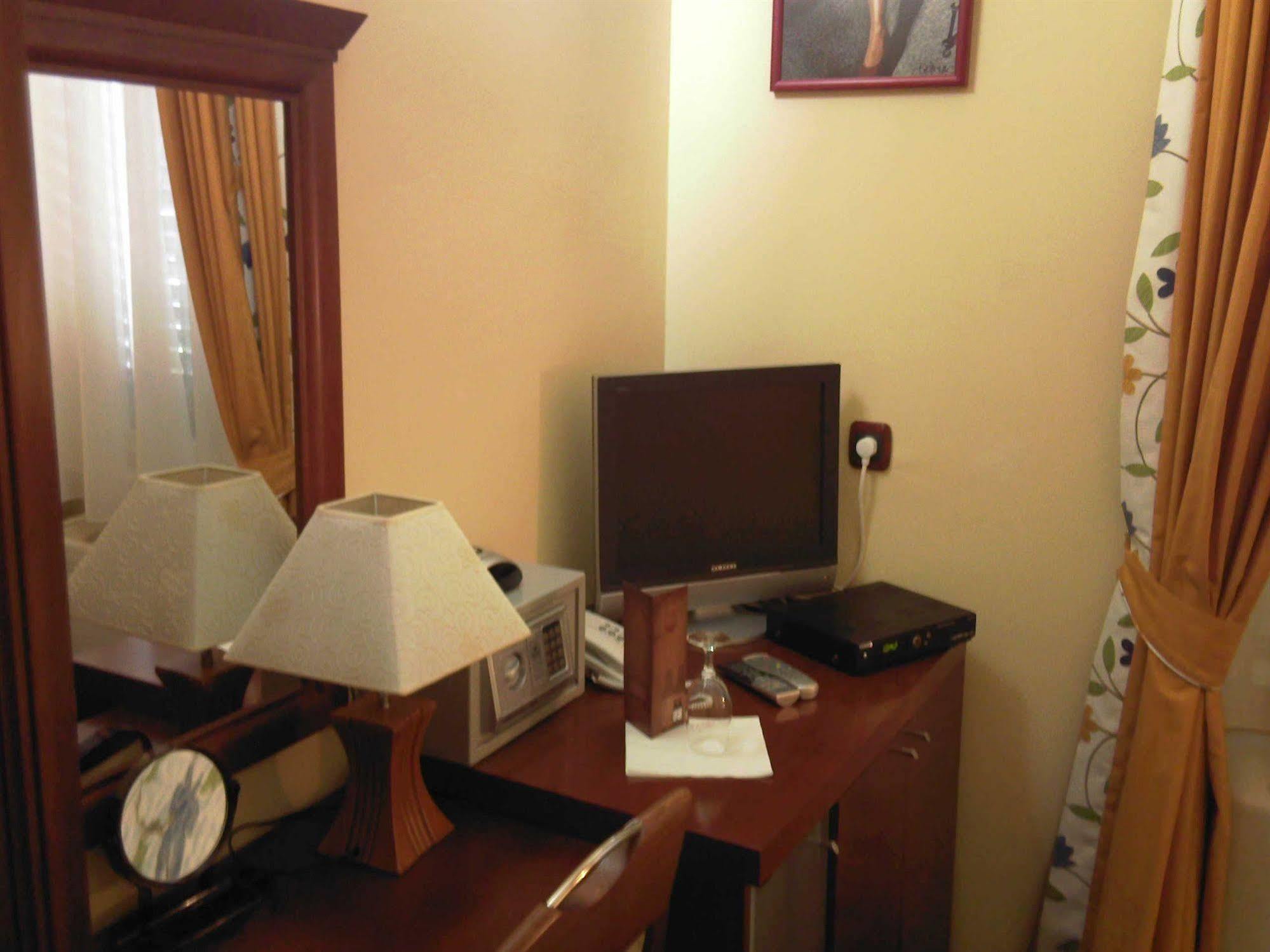 Hotel Montenegrino Tivat Zewnętrze zdjęcie