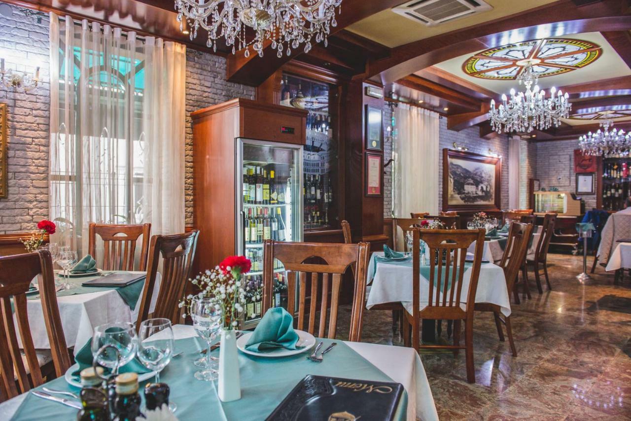 Hotel Montenegrino Tivat Zewnętrze zdjęcie