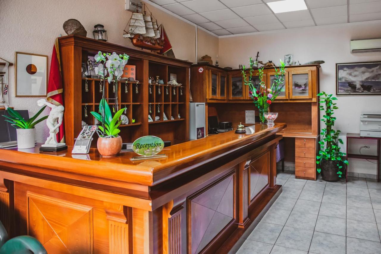 Hotel Montenegrino Tivat Zewnętrze zdjęcie